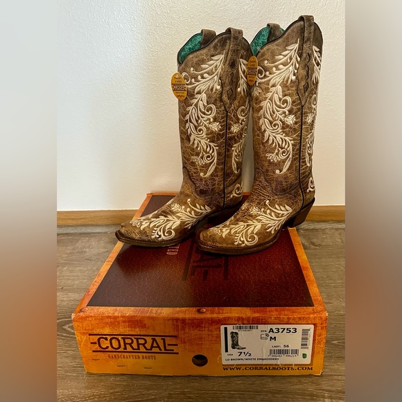 Corral A3753 Boots Glow in Dark size 7.5 Brown White Floral Embroidery Cowboy - Picture 3 of 7